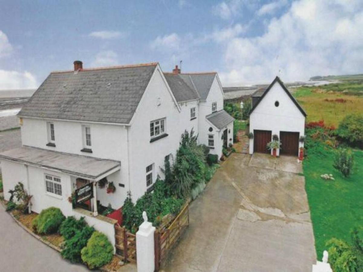 1-Bed Cottage On Coastal Pathway In South Wales Gileston Exterior photo